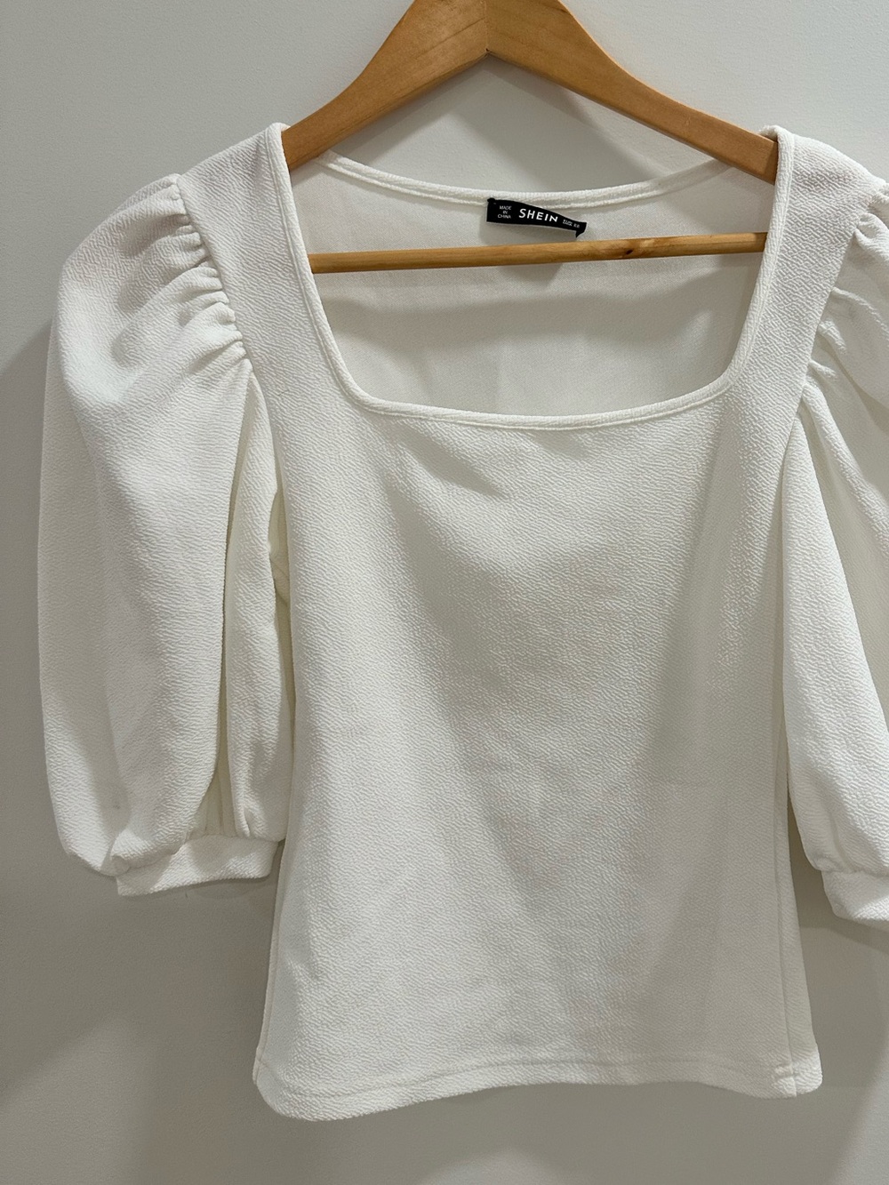 SHEIN White Square Neck Puff Sleeve Blouse